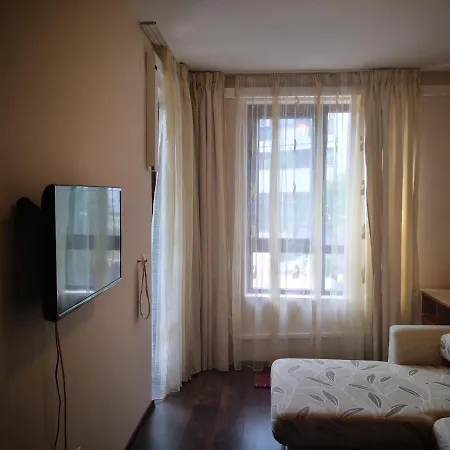 Complex Amphora Palace