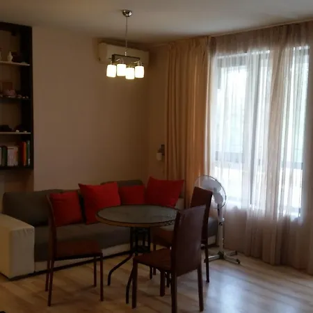 Aparthotel Complex Amphora Palace 3*