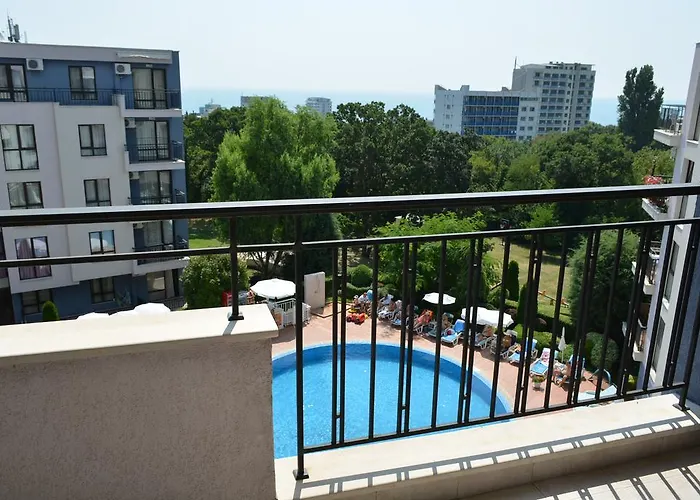 Complex Amphora Palace 3* 金沙